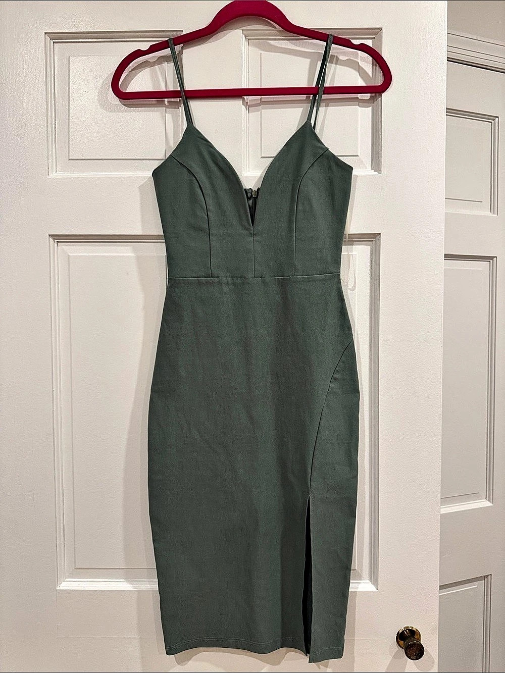 Bebe Maxi Dress in Green Size Small NWT